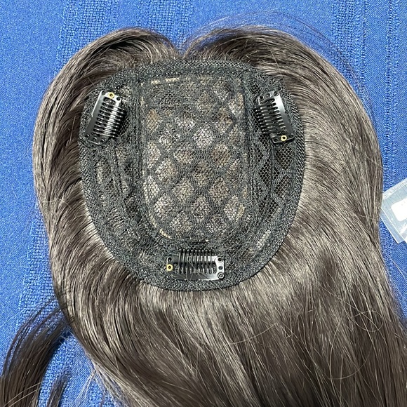 Dark brown synthetic hair topper 16” - Picture 5 of 8